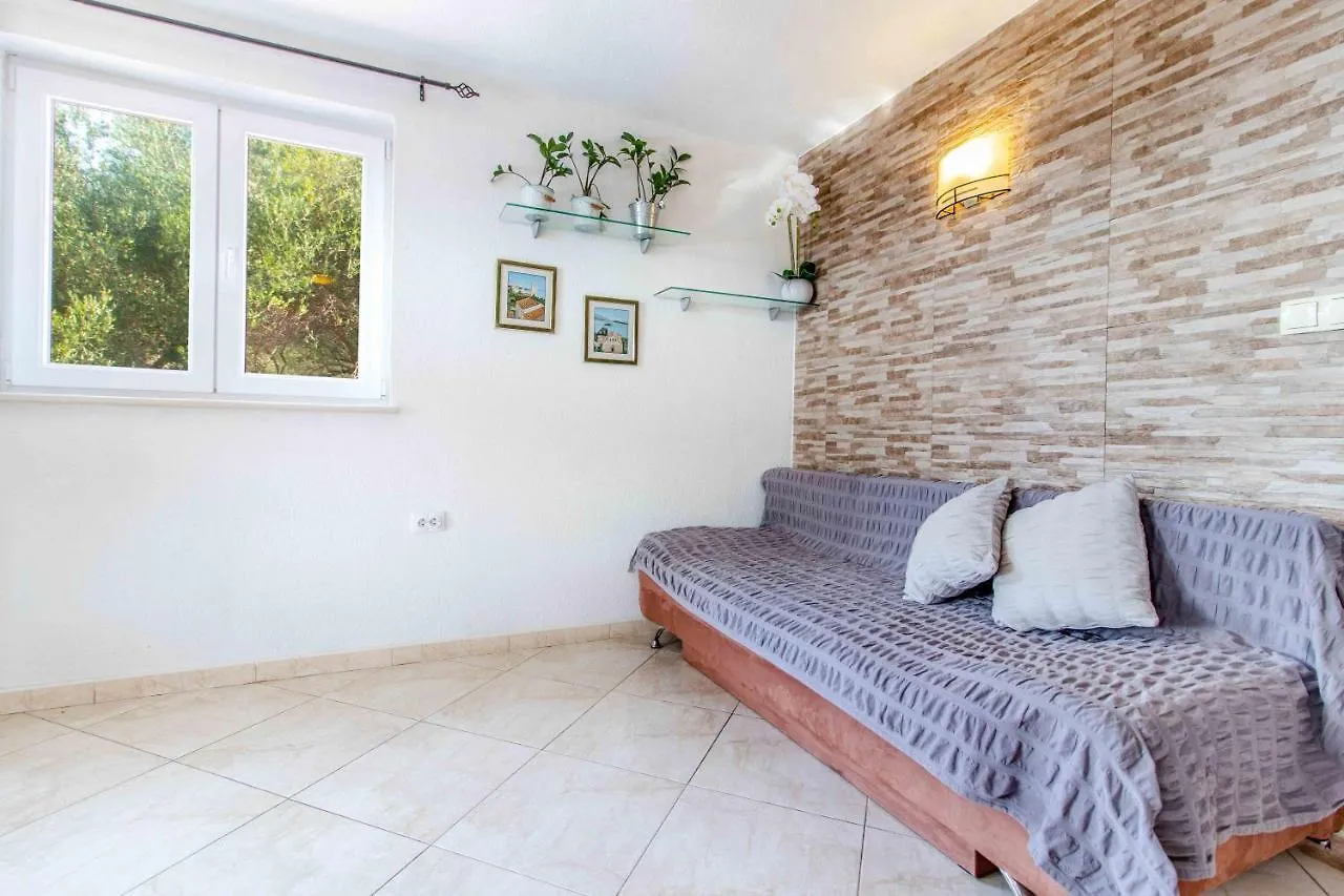 Petra Apartment Palit