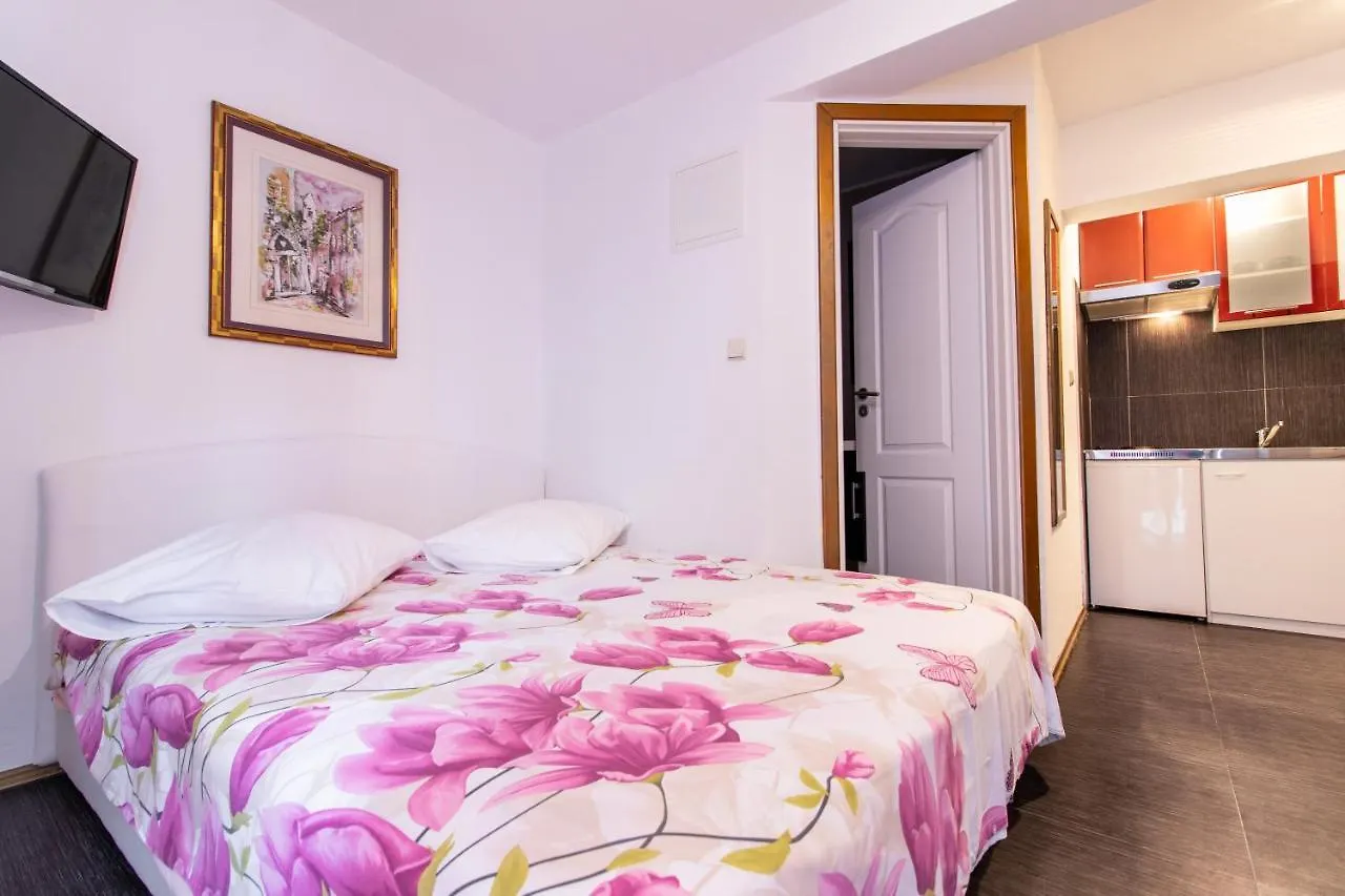 Petra Apartment Palit 0*,  Croazia