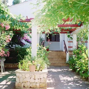 Lovor Apartman Silba