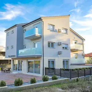 Astoria Apartman Biograd Na Moru